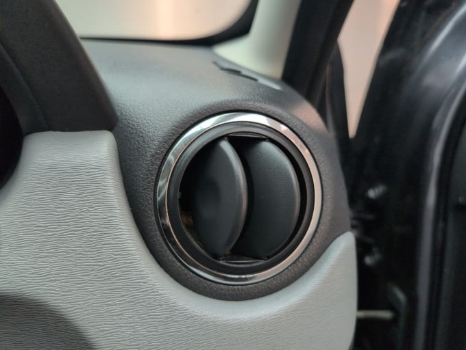 2025 Dacia Duster