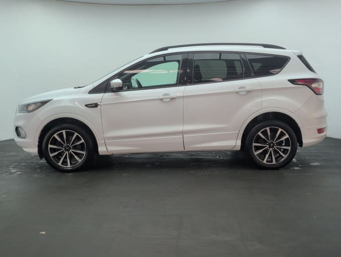 2025 Ford Kuga