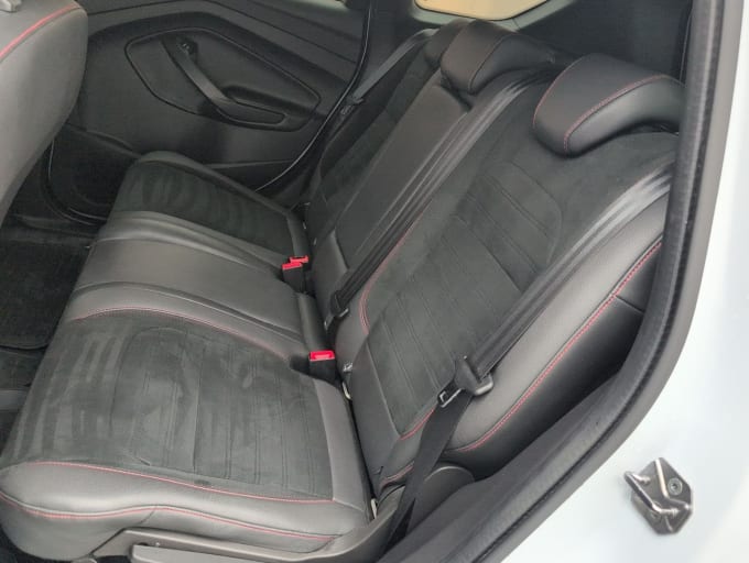 2025 Ford Kuga