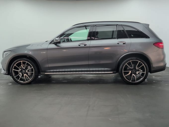 2025 Mercedes-benz Glc