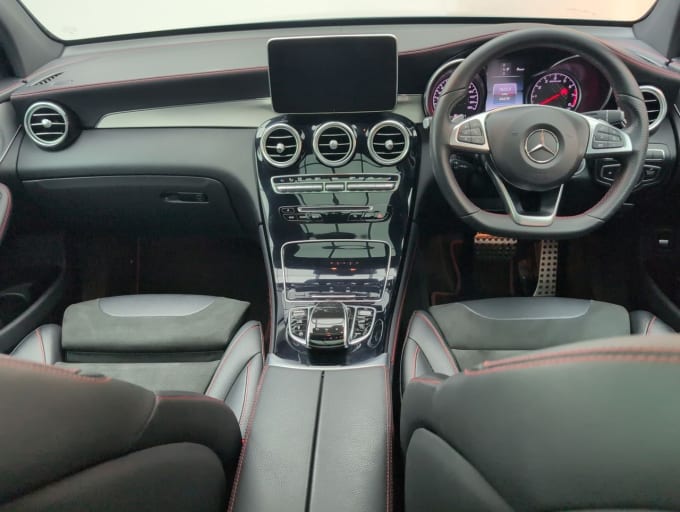 2025 Mercedes-benz Glc