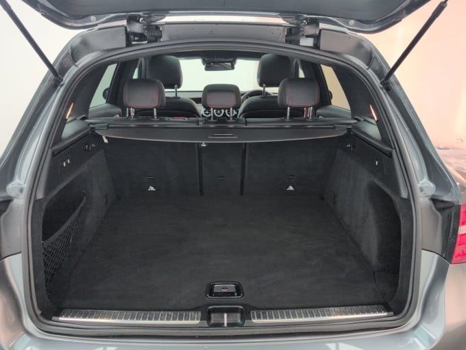 2025 Mercedes-benz Glc