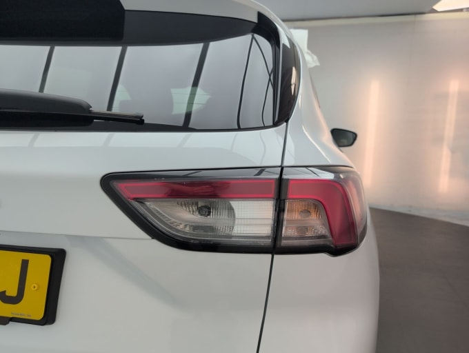 2025 Ford Kuga