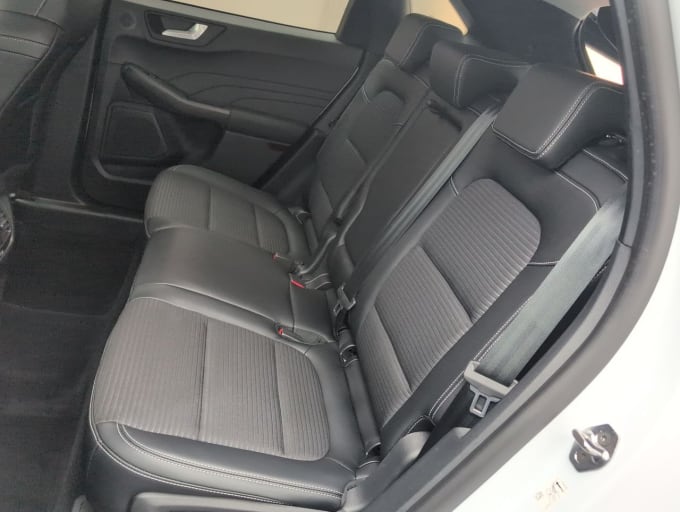 2025 Ford Kuga
