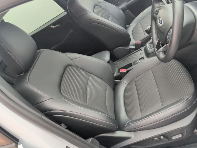 2025 Ford Kuga