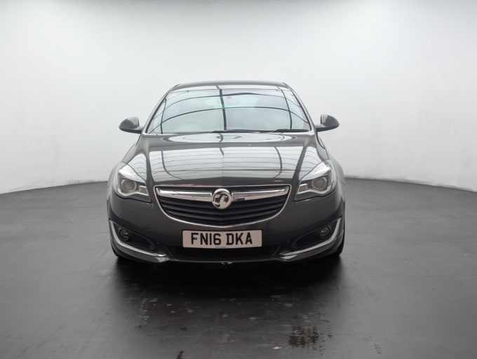 2025 Vauxhall Insignia