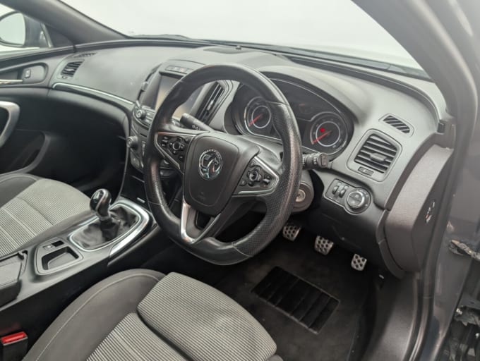 2025 Vauxhall Insignia