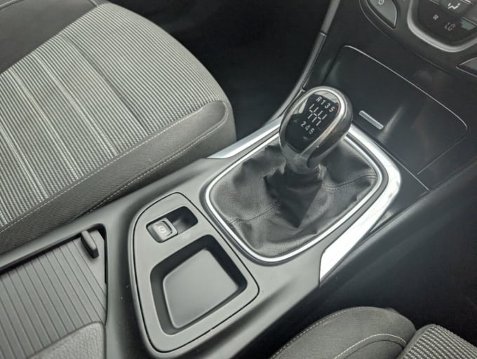 2025 Vauxhall Insignia