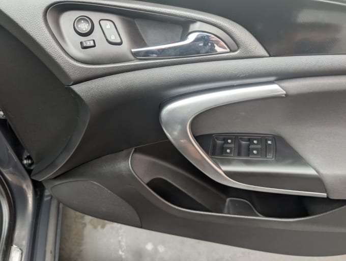 2025 Vauxhall Insignia