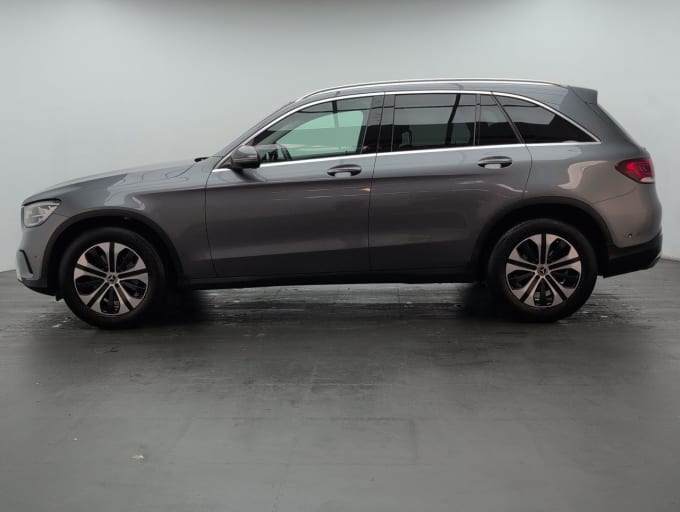 2025 Mercedes-benz Glc