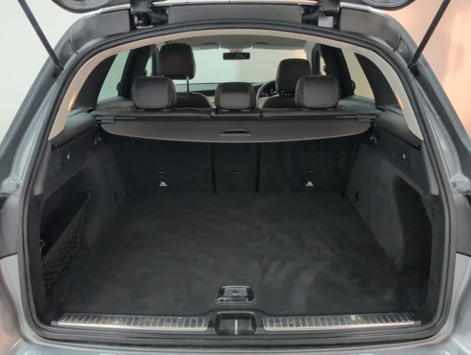 2025 Mercedes-benz Glc