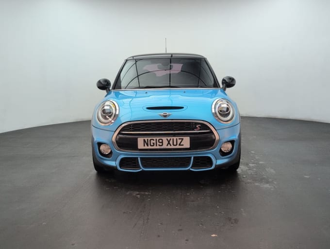 2025 Mini Hatch