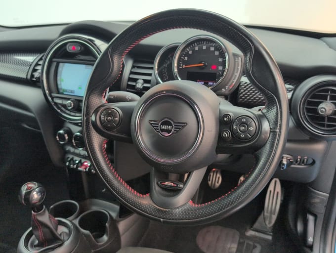 2025 Mini Hatch