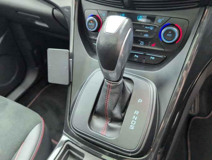 2025 Ford Kuga
