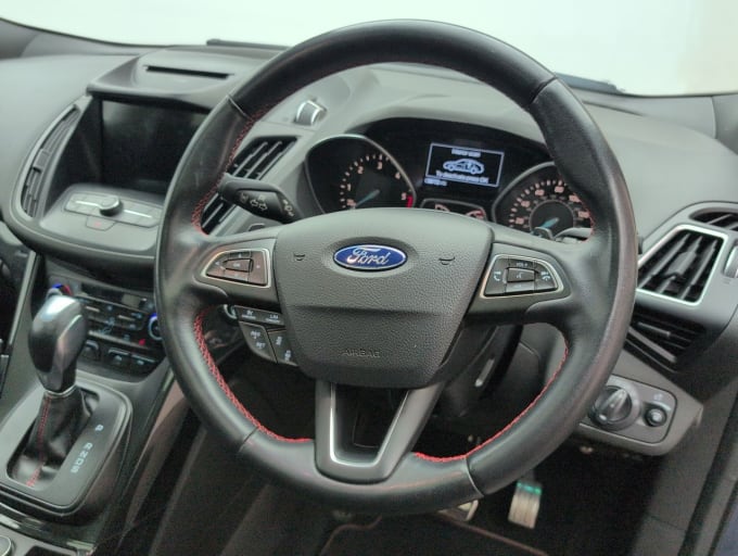 2025 Ford Kuga