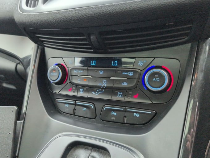 2025 Ford Kuga