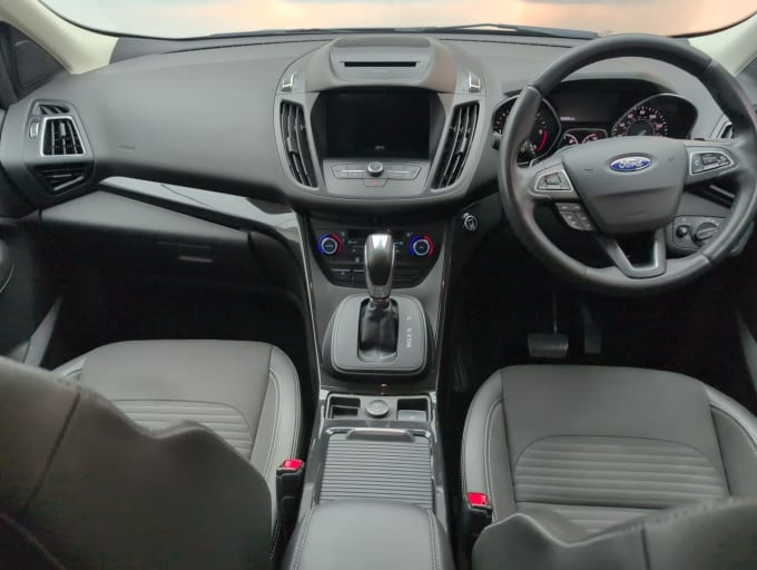 2025 Ford Kuga