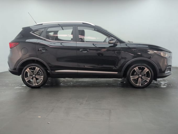 2025 Mg Mg Zs