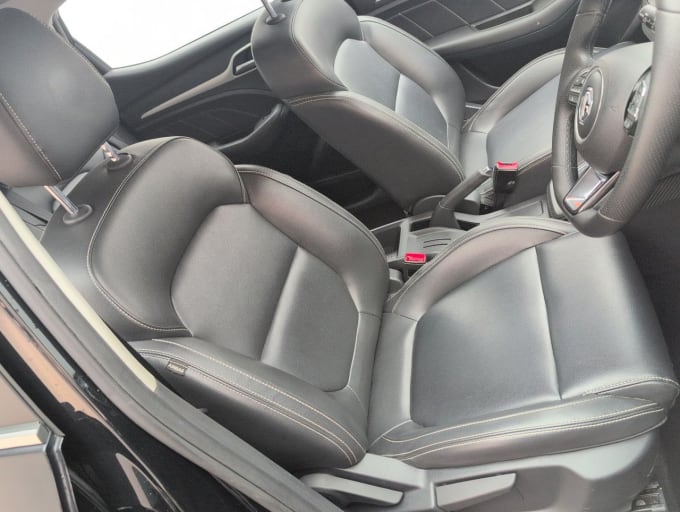 2025 Mg Mg Zs