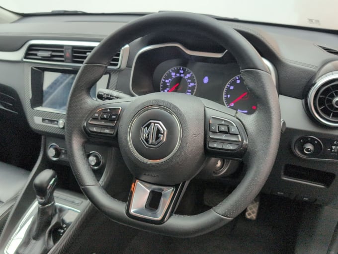 2025 Mg Mg Zs