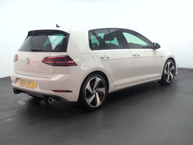 2025 Volkswagen Golf