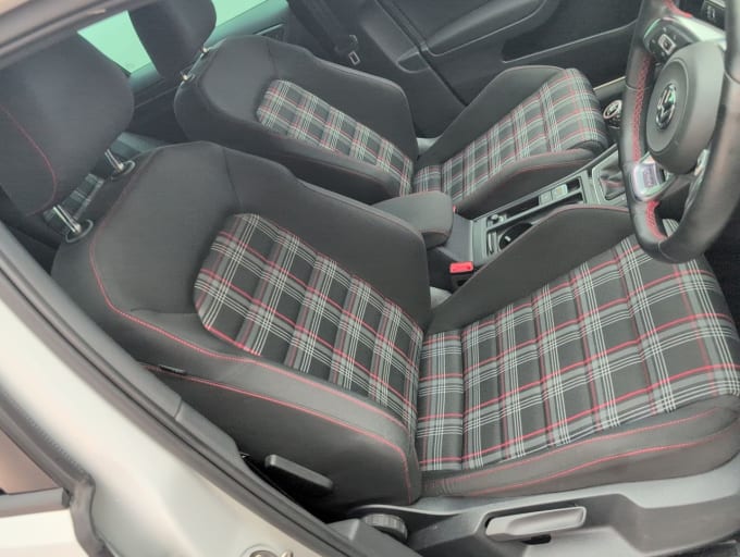 2025 Volkswagen Golf