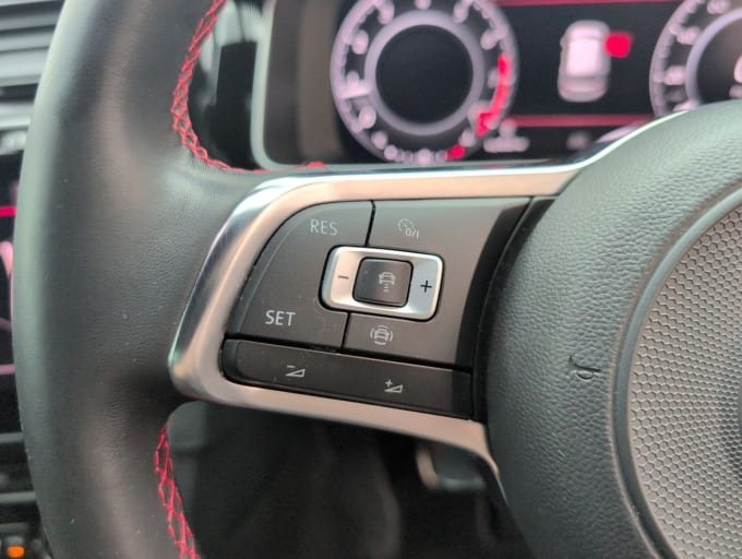 2025 Volkswagen Golf
