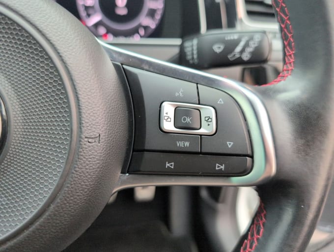 2025 Volkswagen Golf