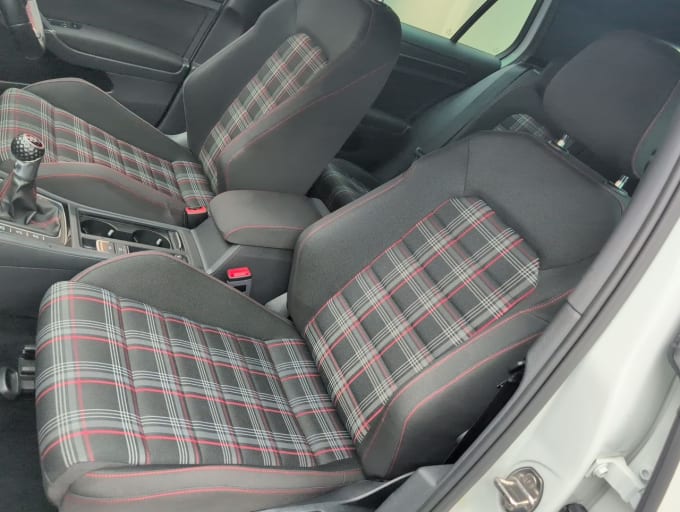 2025 Volkswagen Golf