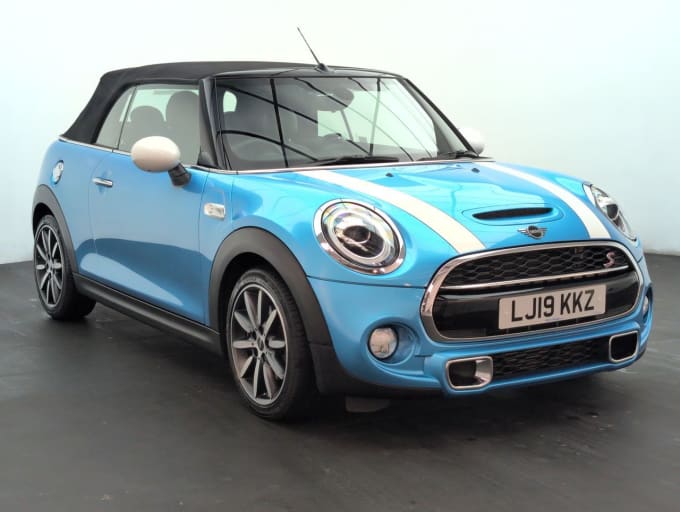 2025 Mini Convertible