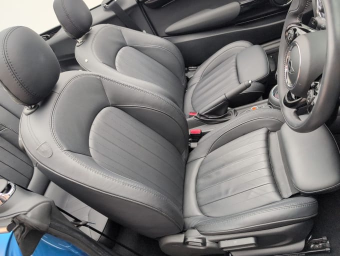 2025 Mini Convertible