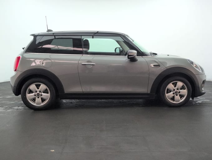 2025 Mini Hatch