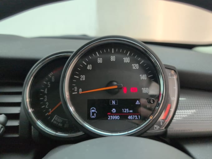 2025 Mini Hatch