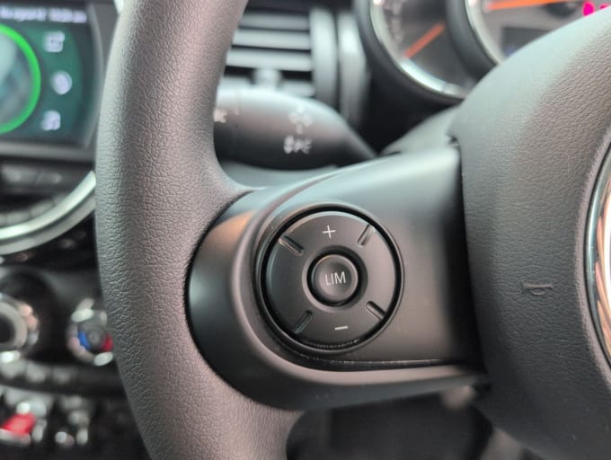 2025 Mini Hatch