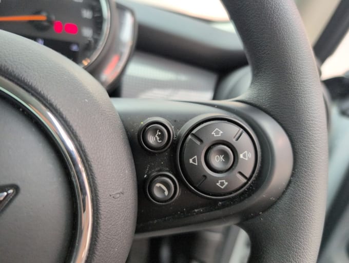 2025 Mini Hatch