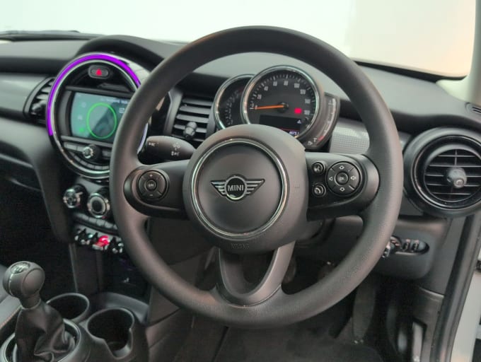 2025 Mini Hatch