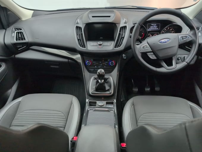 2025 Ford Kuga