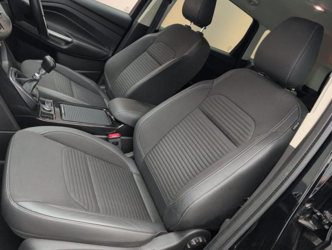 2025 Ford Kuga