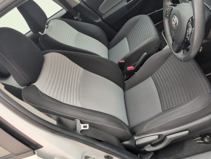 2025 Toyota Yaris