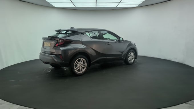 2025 Toyota C-hr