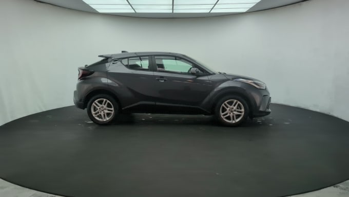 2025 Toyota C-hr