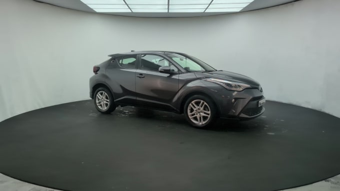 2025 Toyota C-hr