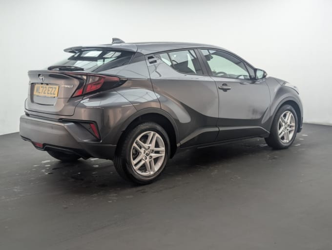 2025 Toyota C-hr
