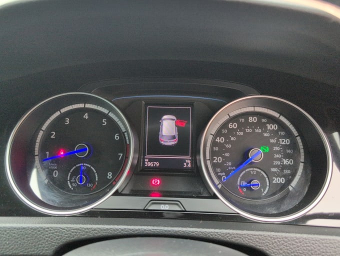 2025 Volkswagen Golf