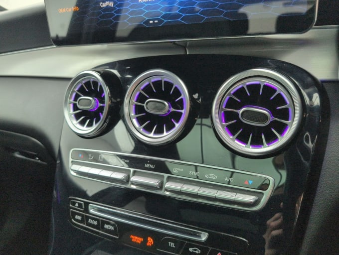 2025 Mercedes-benz Glc