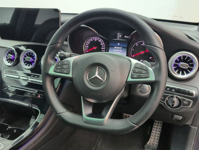 2025 Mercedes-benz Glc