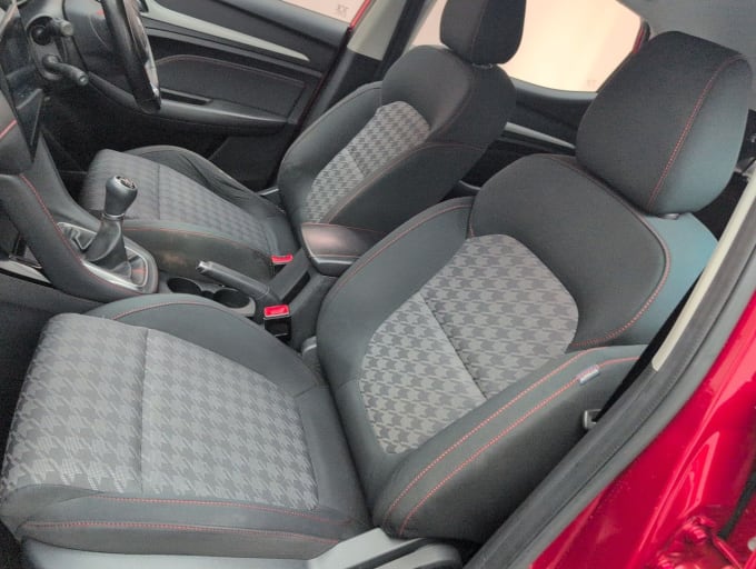 2025 Mg Mg Zs