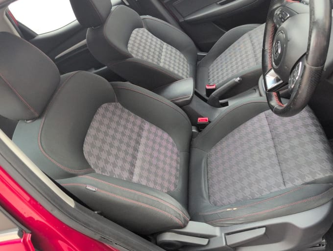 2025 Mg Mg Zs