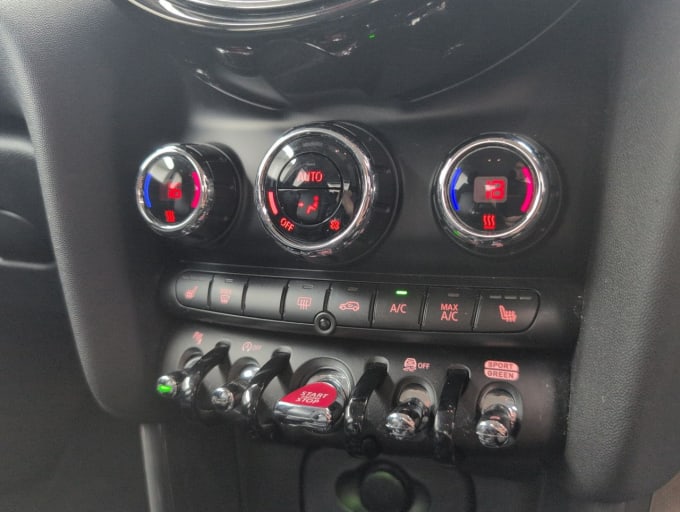 2025 Mini Hatch