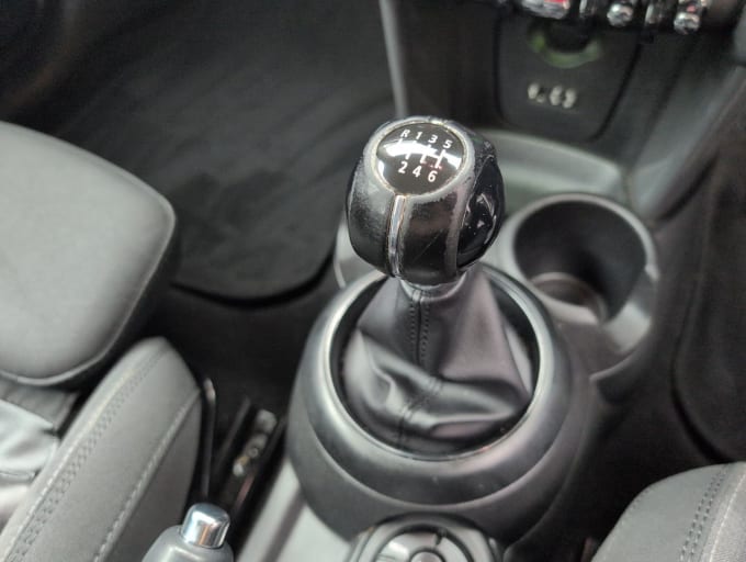 2025 Mini Hatch